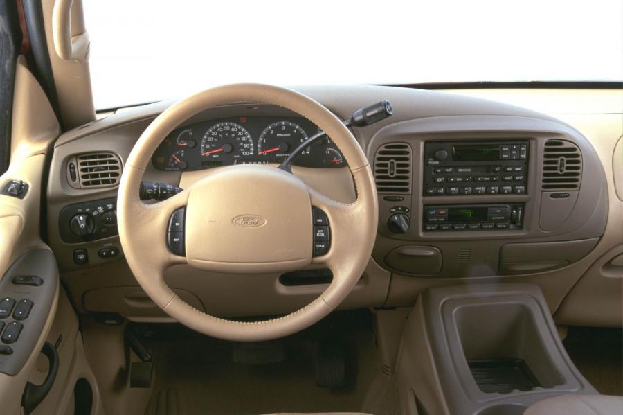  Ford Expedition 1999 года  (фото 9 из 59)